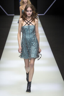 Emporio Armani Fall 2018 Ready-to-Wear , Emporio Armani осень зима 2018 , Fashion show , неделя моды в Милане , MFW , Mainstyles